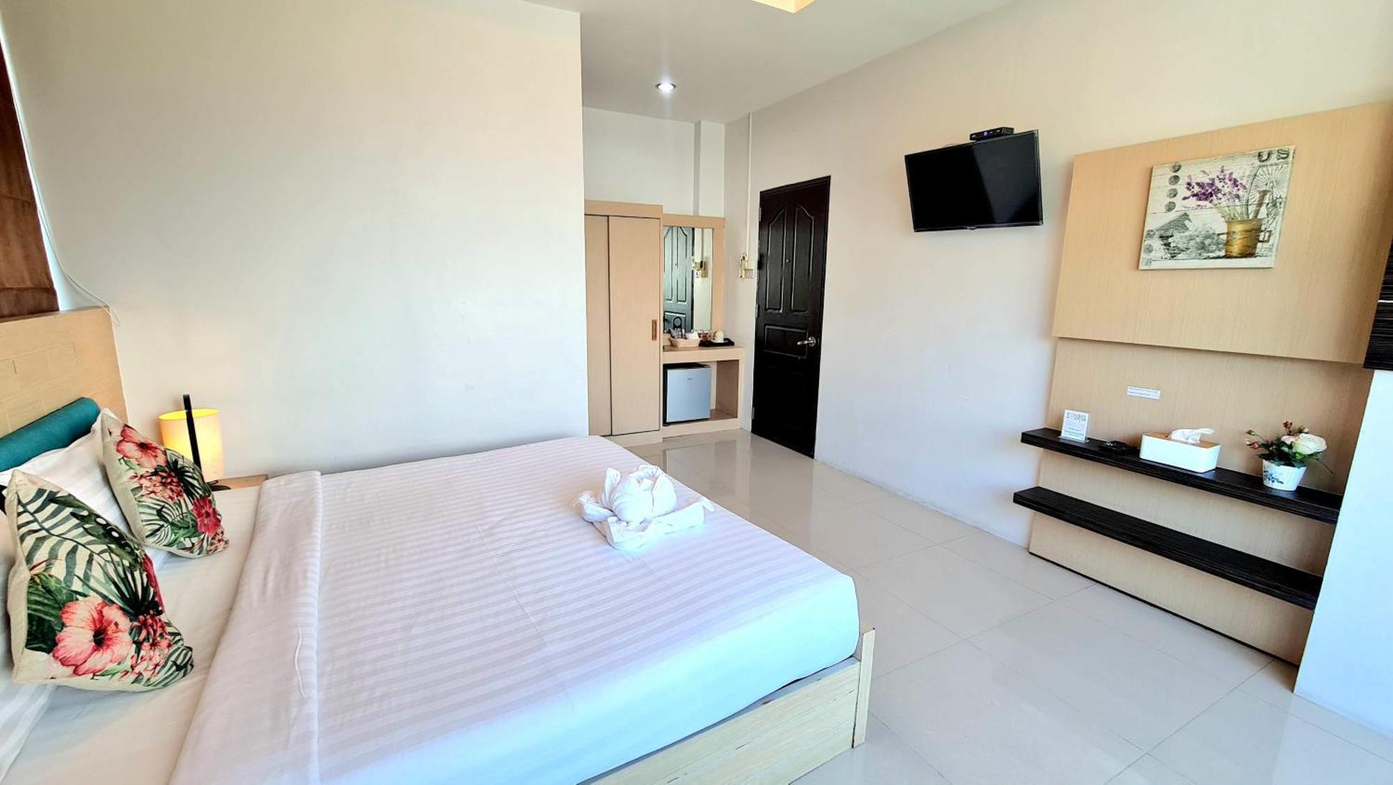 Samed Port View Aparthotel Koh Samet Exterior photo